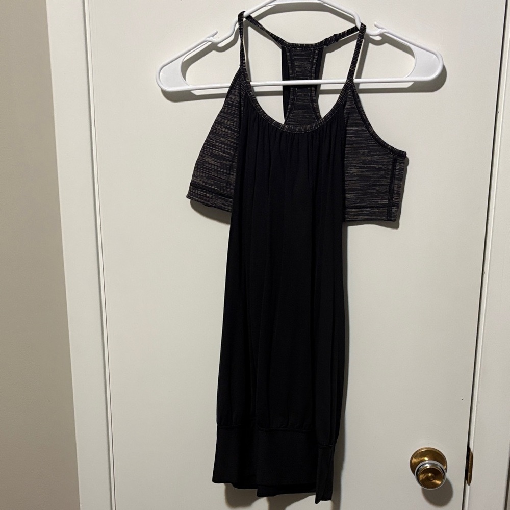 Lululemon Sleeveless top